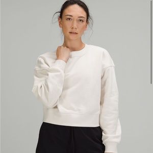 Lululemon Perfectly oversized cropped crew
